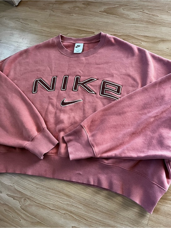 Nike Sweaters - Nike oversized wide sleeve Dusty Rose Crewneck Sweatshirt with Embroidered Logo